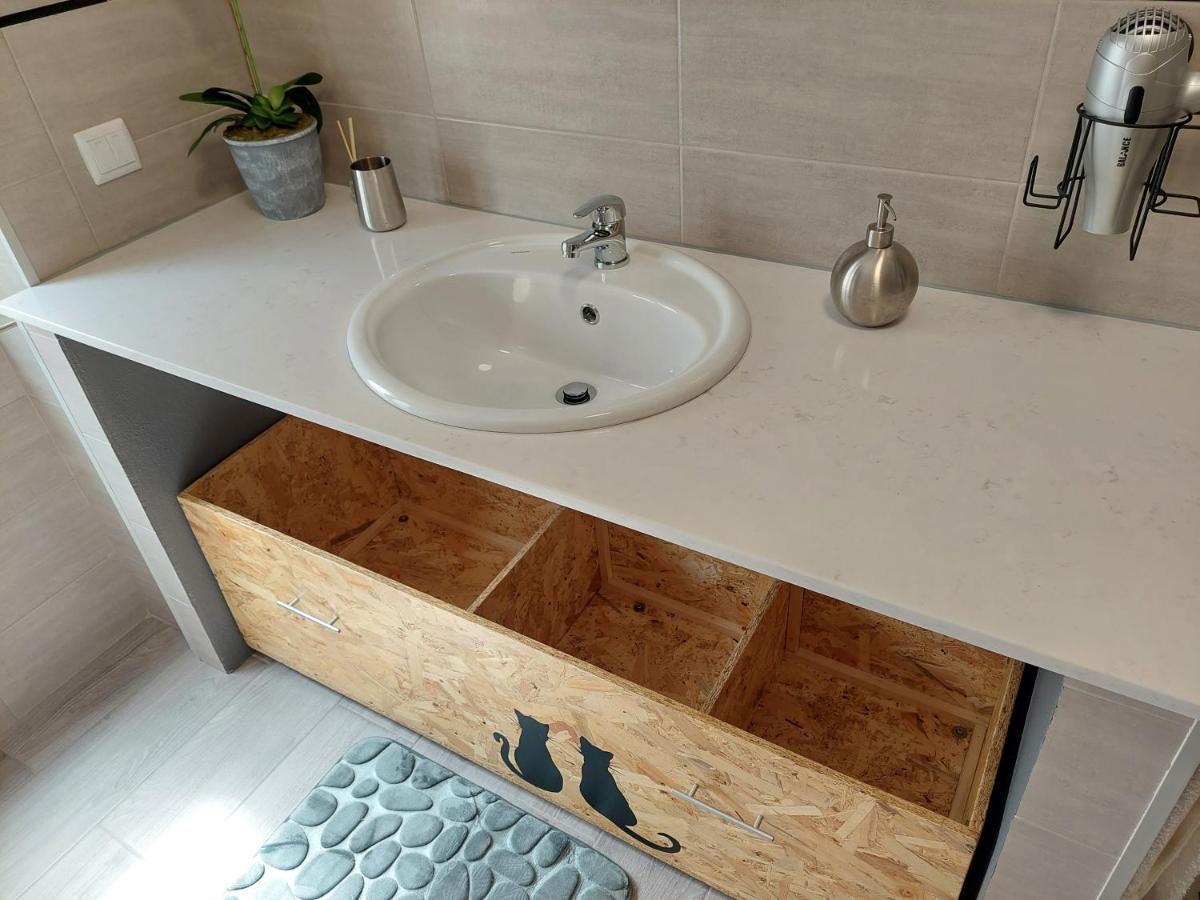 Casa Amarela: Conforto E Localizacao Perfeita! Faro Eksteriør bilde